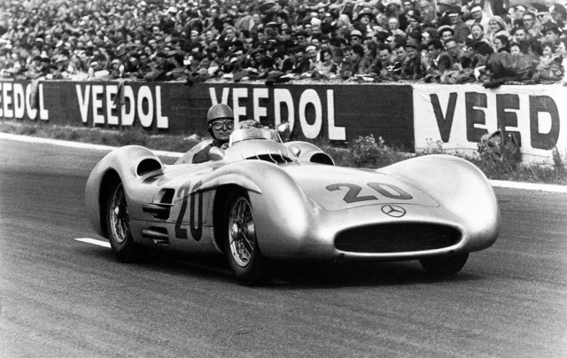 French Grand Prix in Reims, 4 iulie 1954.  Karl Kling - Mercedes-Benz W 196 R Streamline Formula One racing car