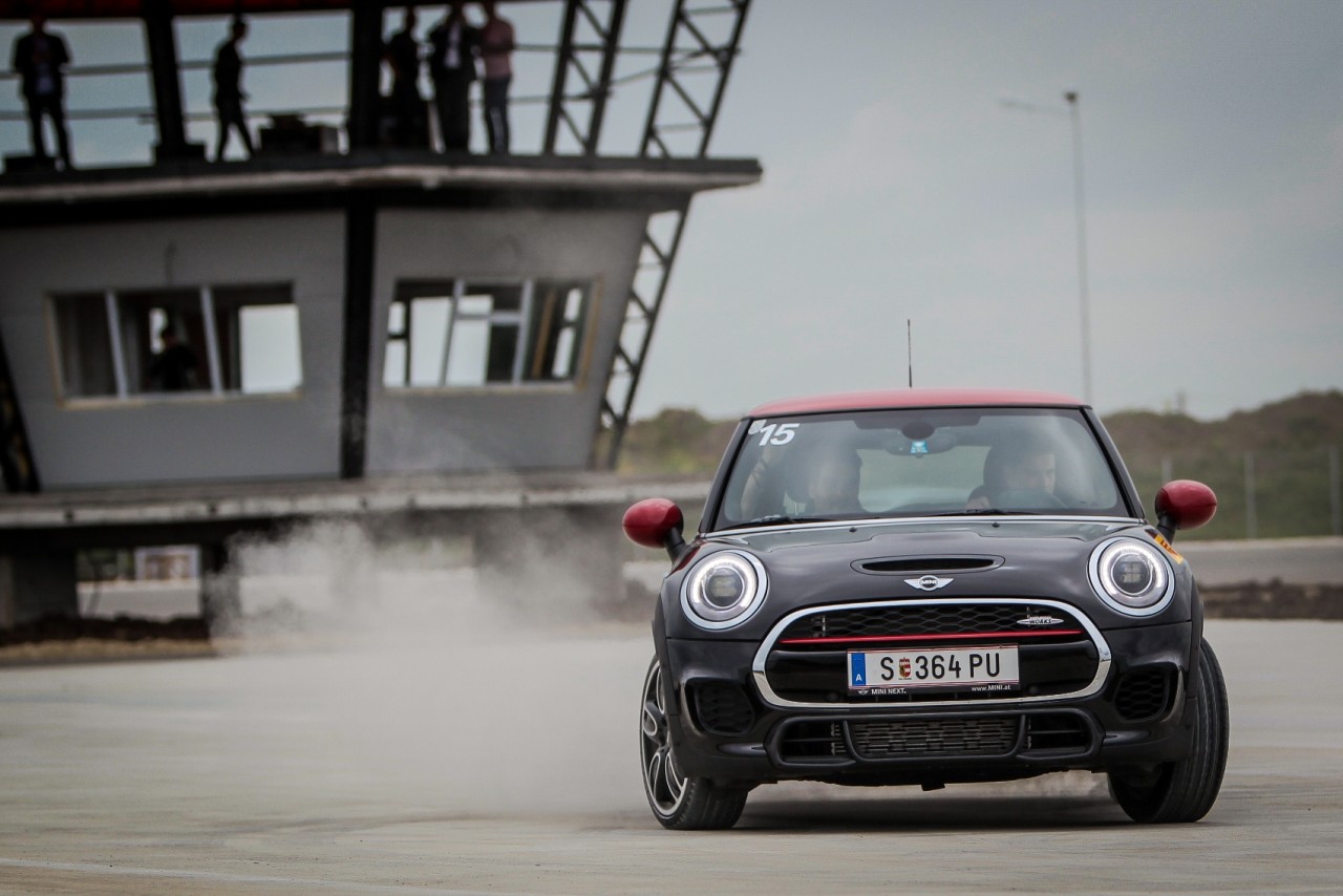 MINI JCW4