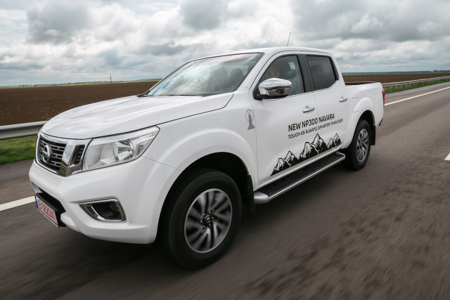 Nissan Navara NP300-10