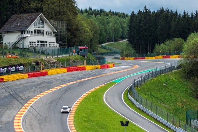 73942_Honda_Civic_Type_R_sets_new_benchmark_time_at_Spa_Francorchamps_with_Honda